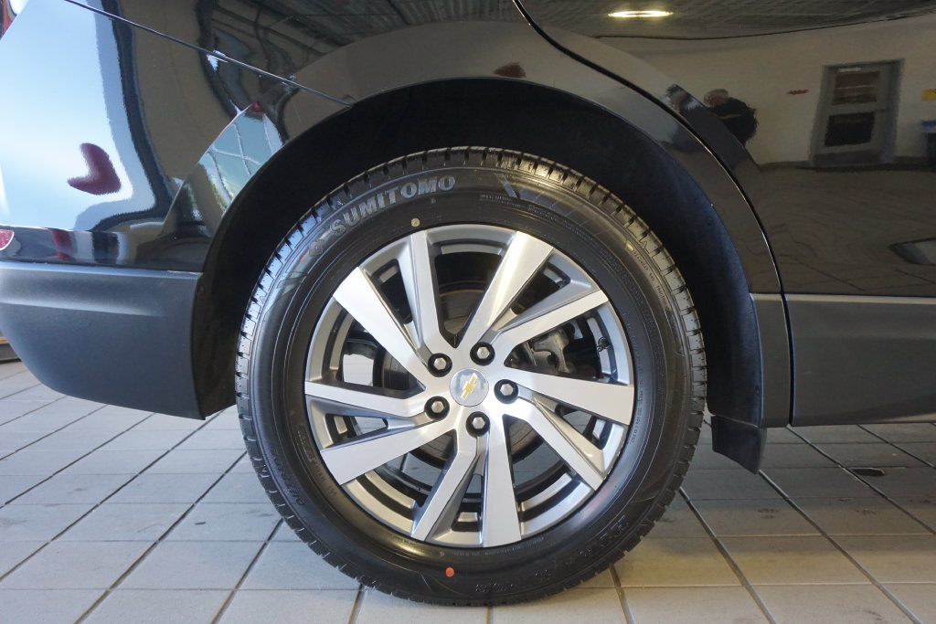 Used 2022 Chevrolet Equinox Premier AWD/4WD image 34