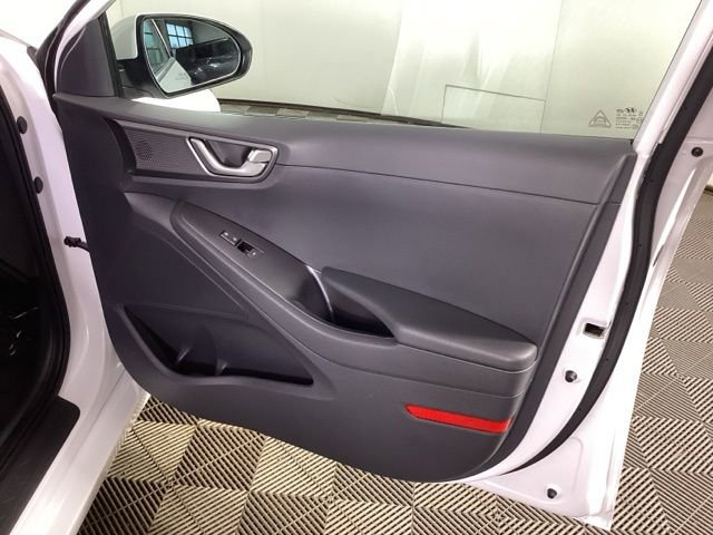 Used 2020 Hyundai Ioniq Blue image 18