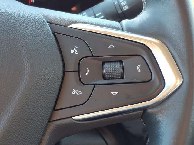 Used 2024 Chevrolet Trax LT w/ Driver Confidence Package FWD image 26