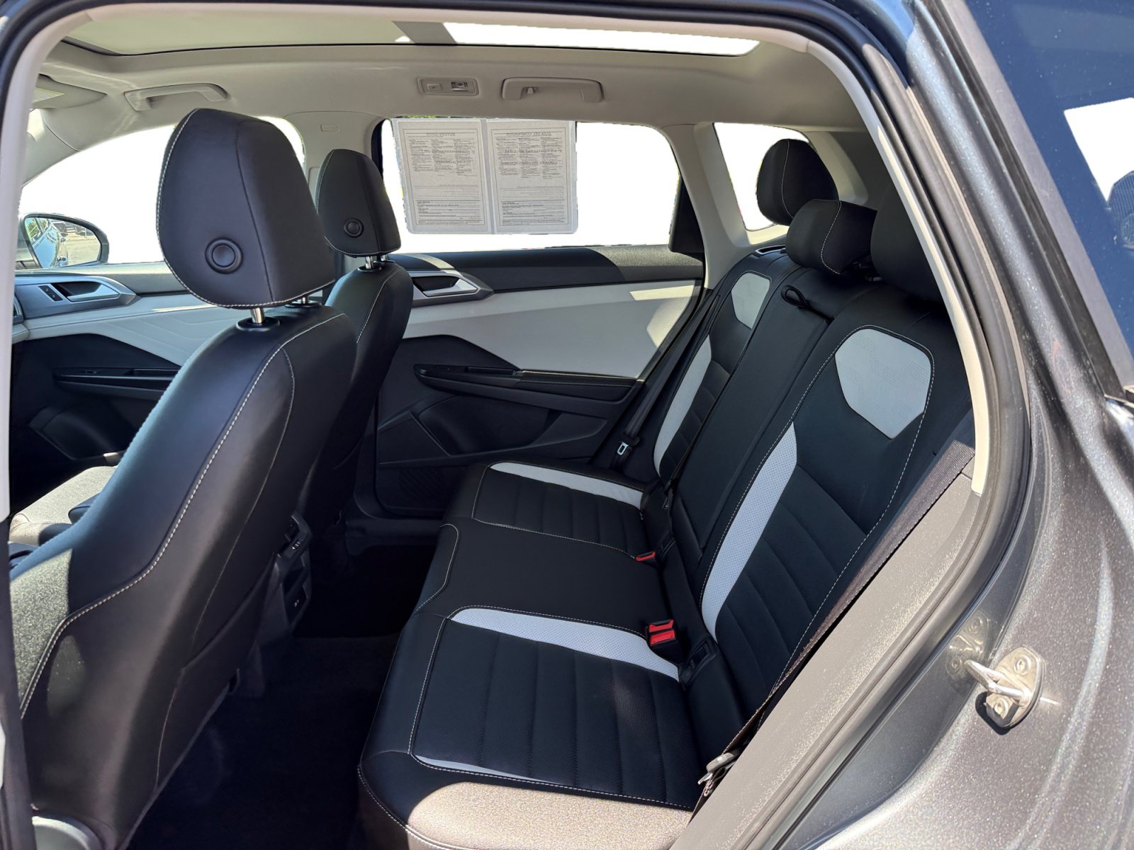 Certified 2025 Volkswagen Taos SEL AWD/4WD image 16