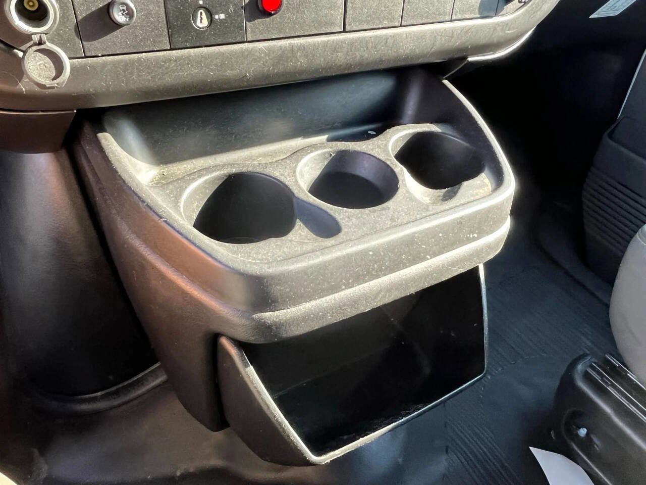 Used 2012 Chevrolet Express 2500 w/ Cold Climate Package image 27