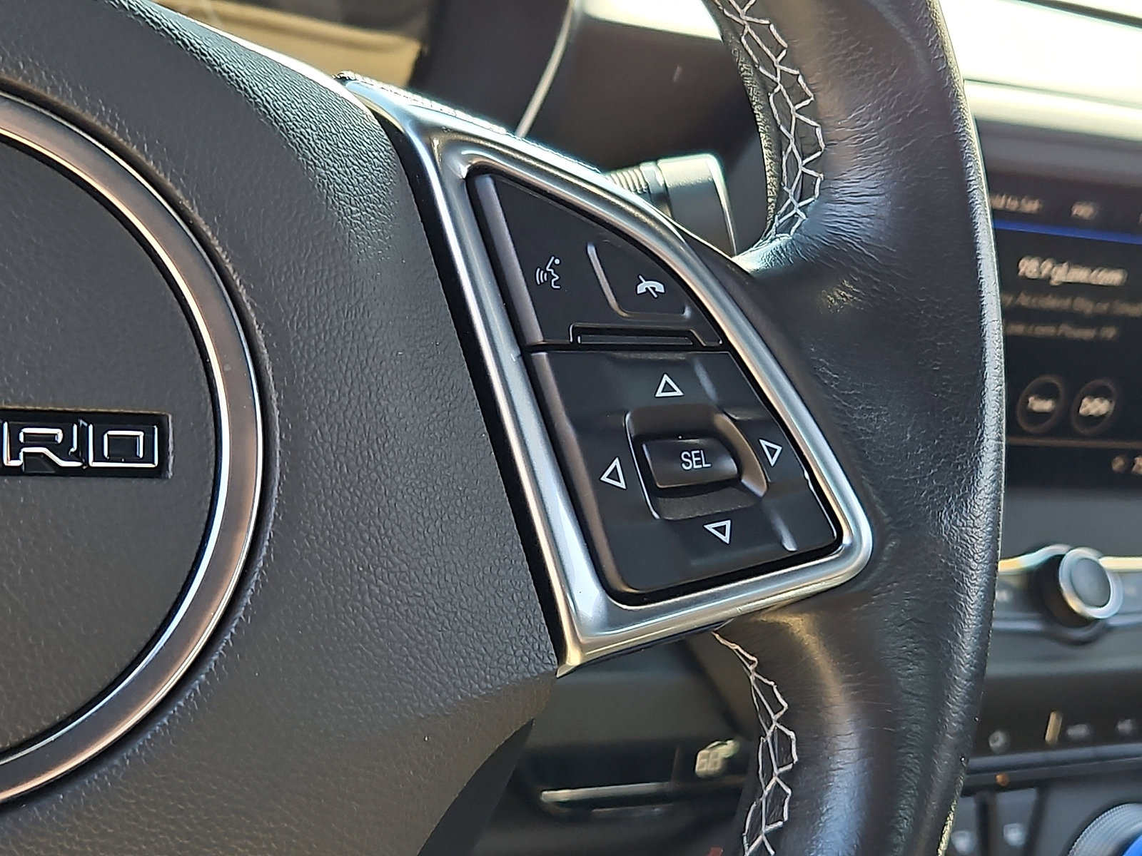 Used 2020 Chevrolet Camaro LS image 21