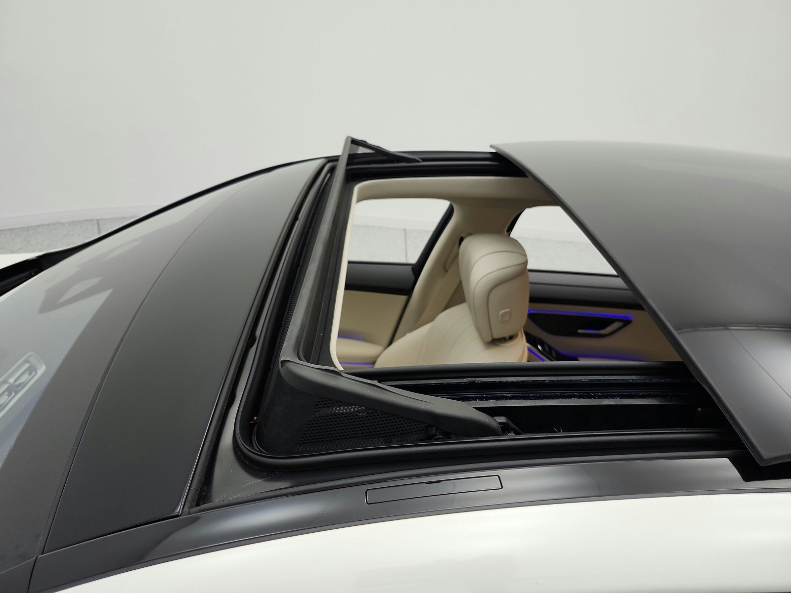 Certified 2023 Mercedes-Benz S 500 4MATIC image 16