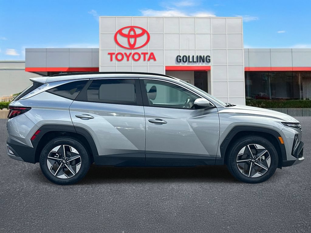 Used 2025 Hyundai Tucson SEL FWD image 6