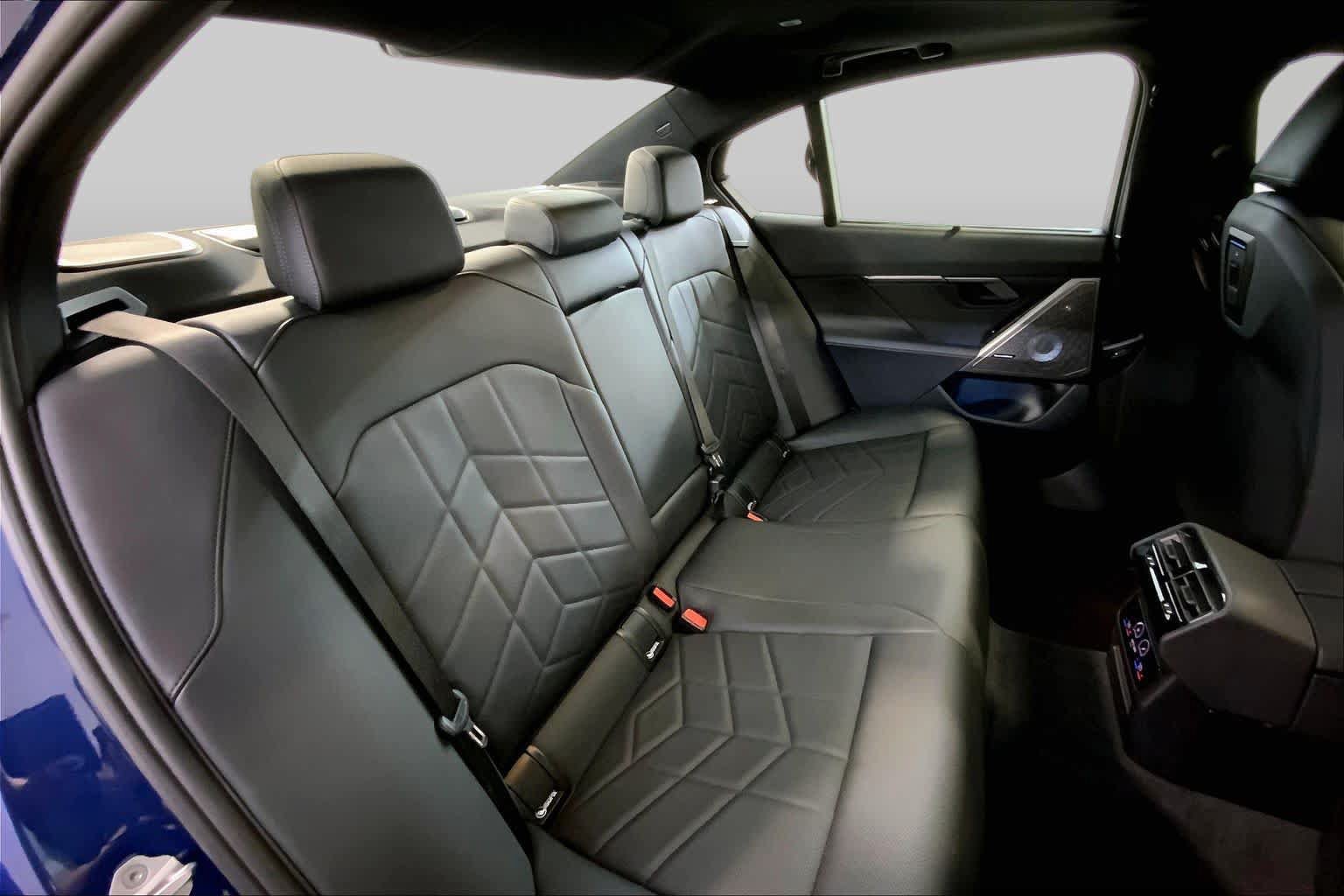 Used 2026 BMW i5 M60 AWD/4WD image 19