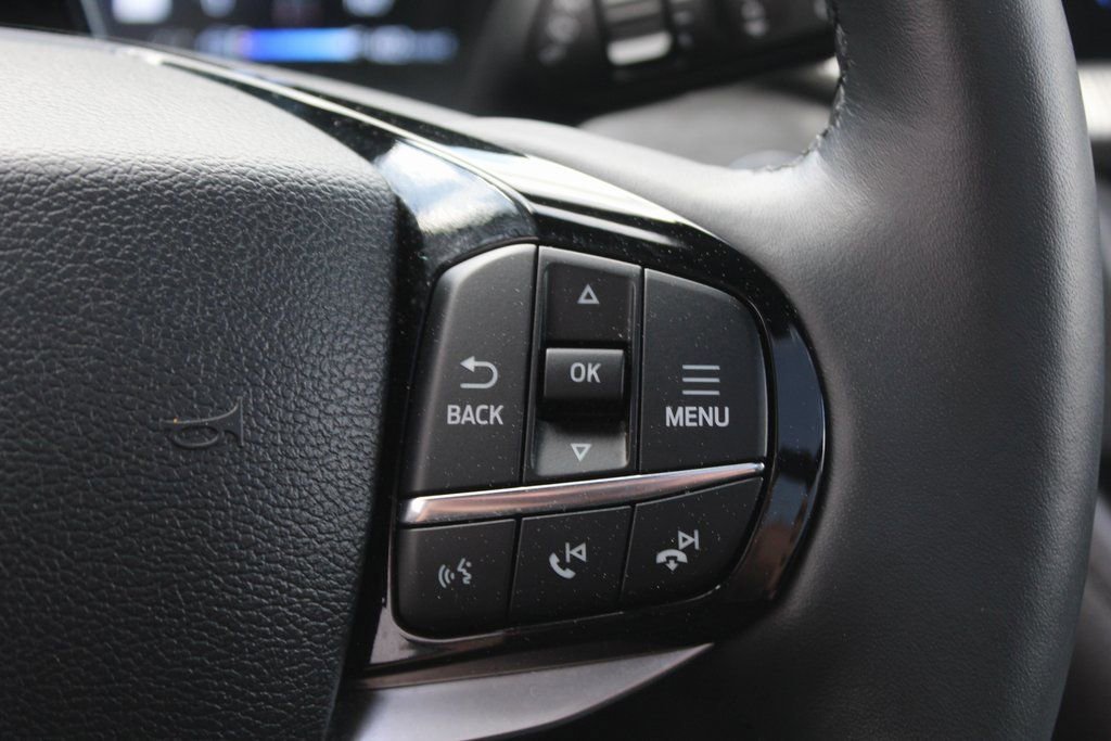 Used 2025 Ford Explorer Platinum w/ LUX Leather Package image 39