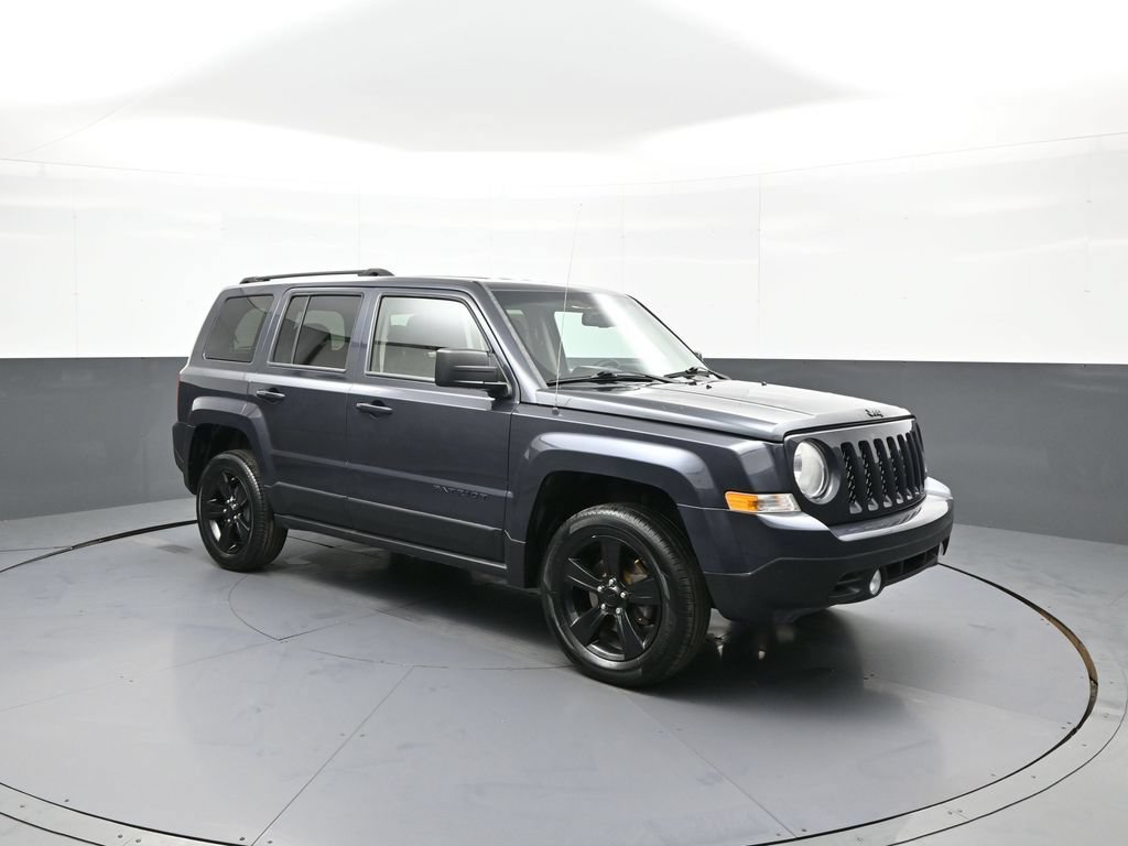 Used 2015 Jeep Patriot Sport w/ Power Value Group FWD image 4