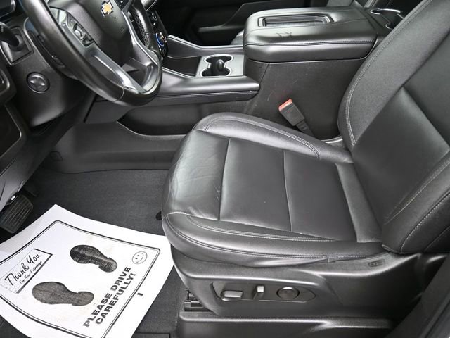 Used 2023 Chevrolet Suburban LT w/ Luxury Package image 15