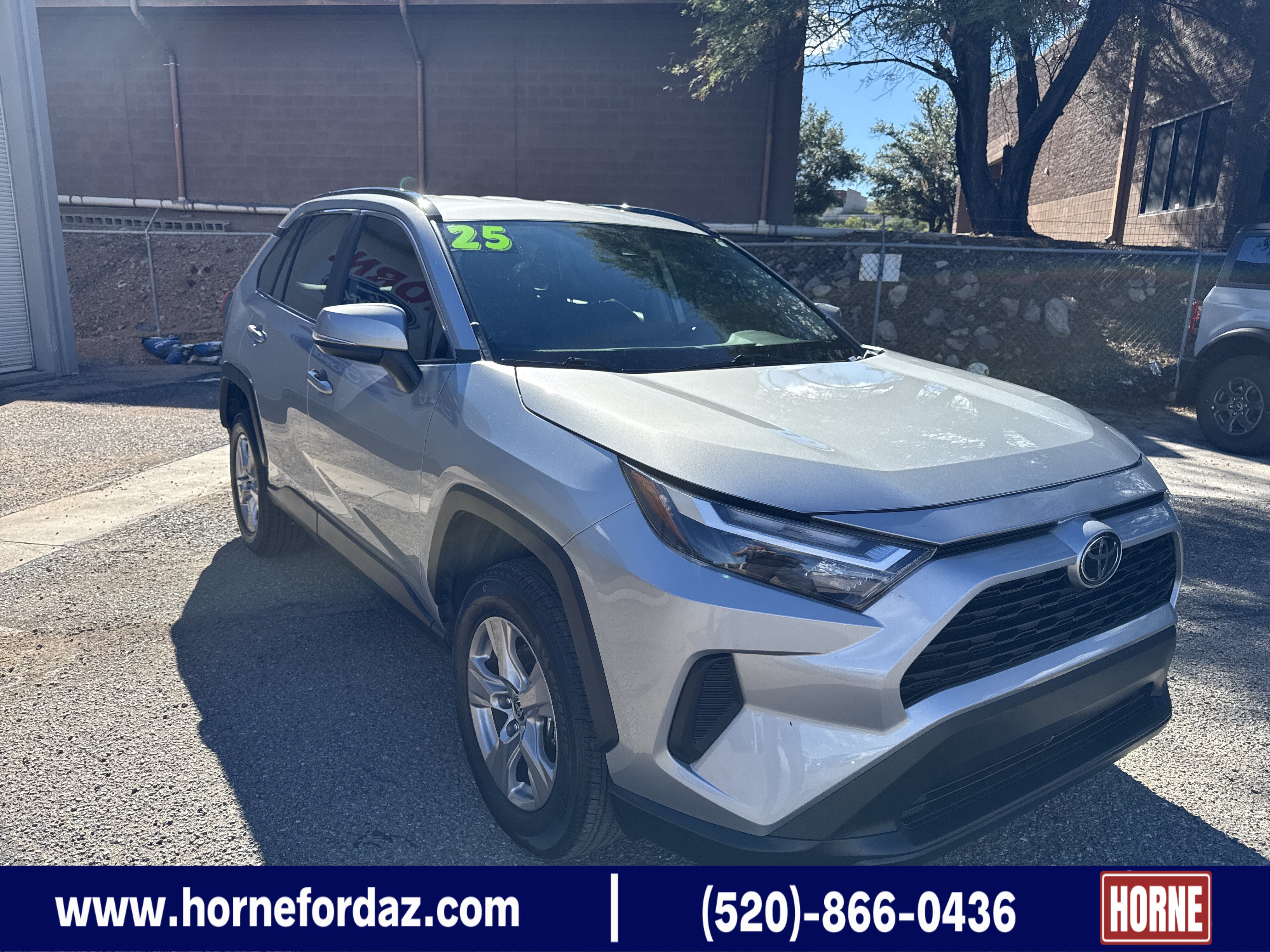 Used 2025 Toyota RAV4 XLE FWD image 1