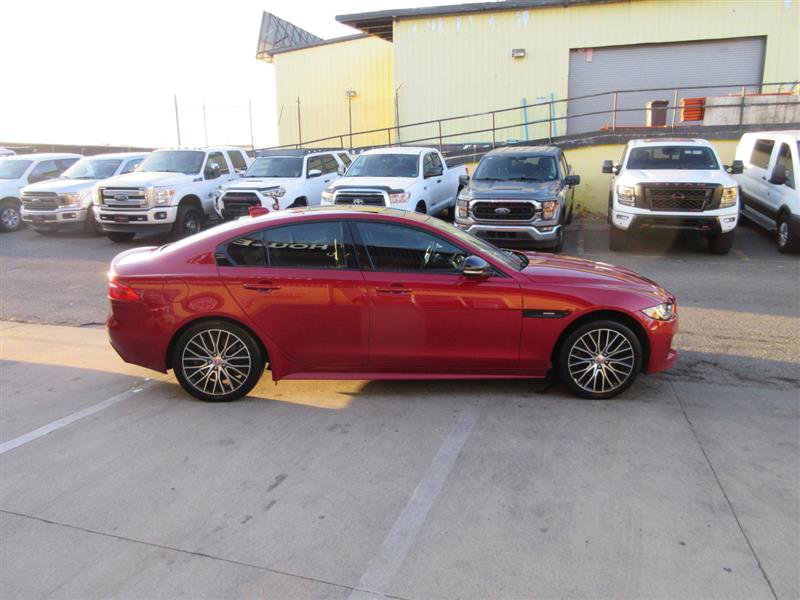 Used 2019 Jaguar XE Landmark Edition image 8