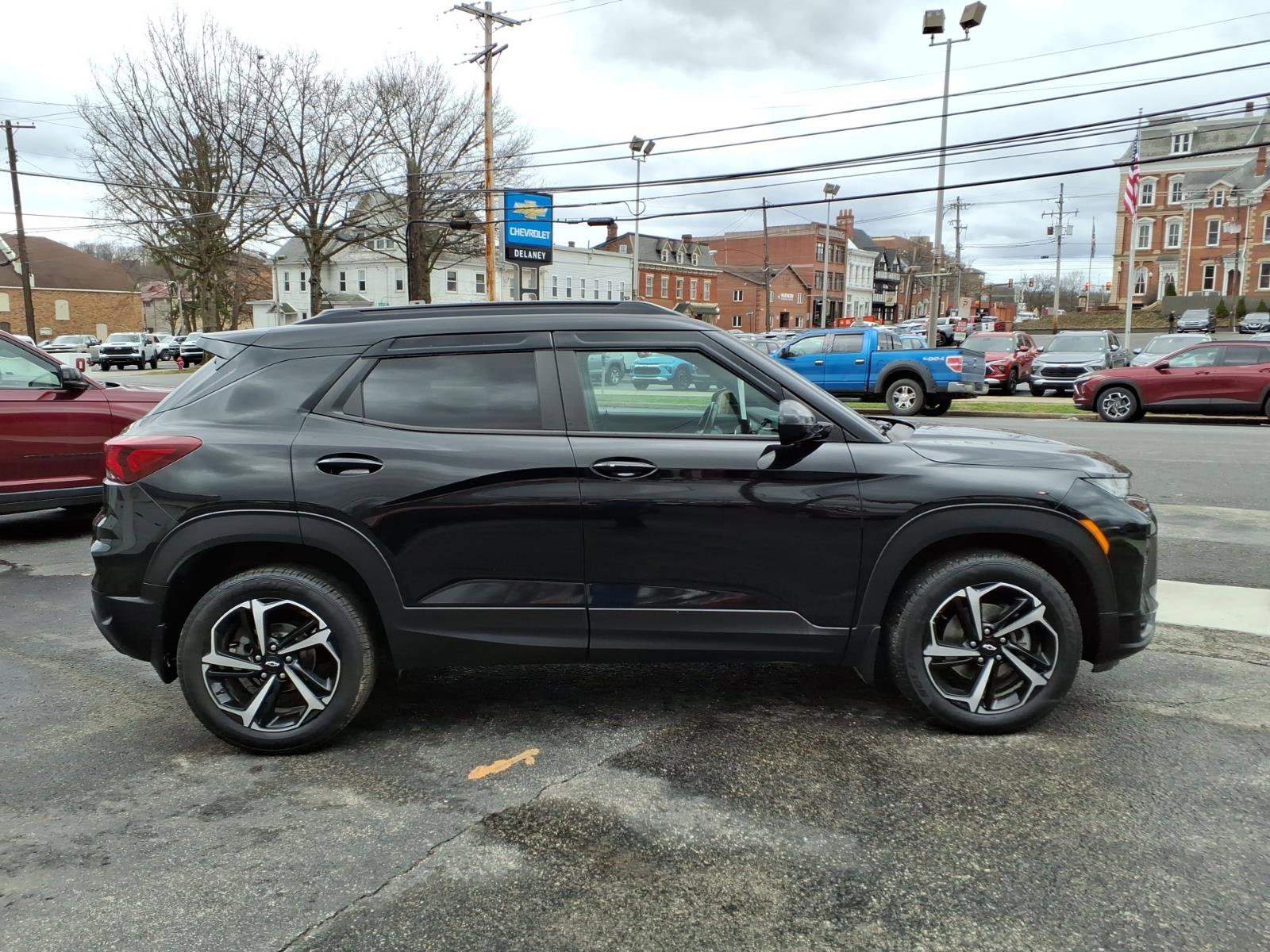 Certified 2021 Chevrolet TrailBlazer RS w/ Convenience Package image 4