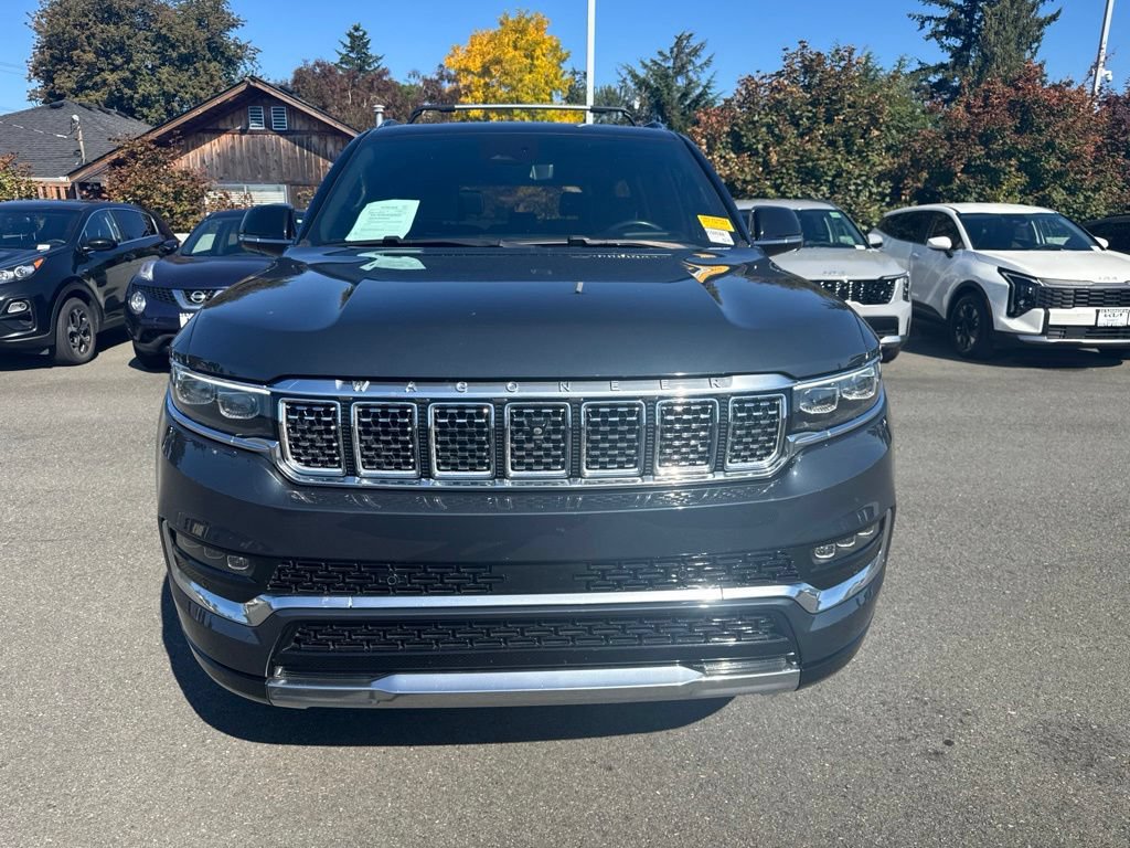 Used 2023 Jeep Grand Wagoneer L Series II w/ Premium Group II AWD/4WD image 2