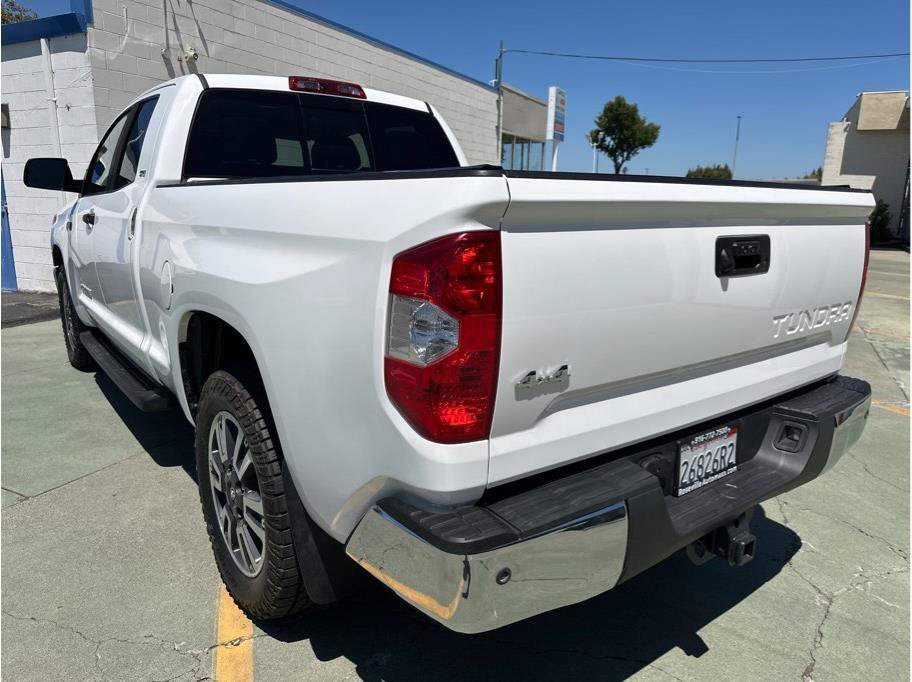 Used 2019 Toyota Tundra SR5 AWD/4WD image 9