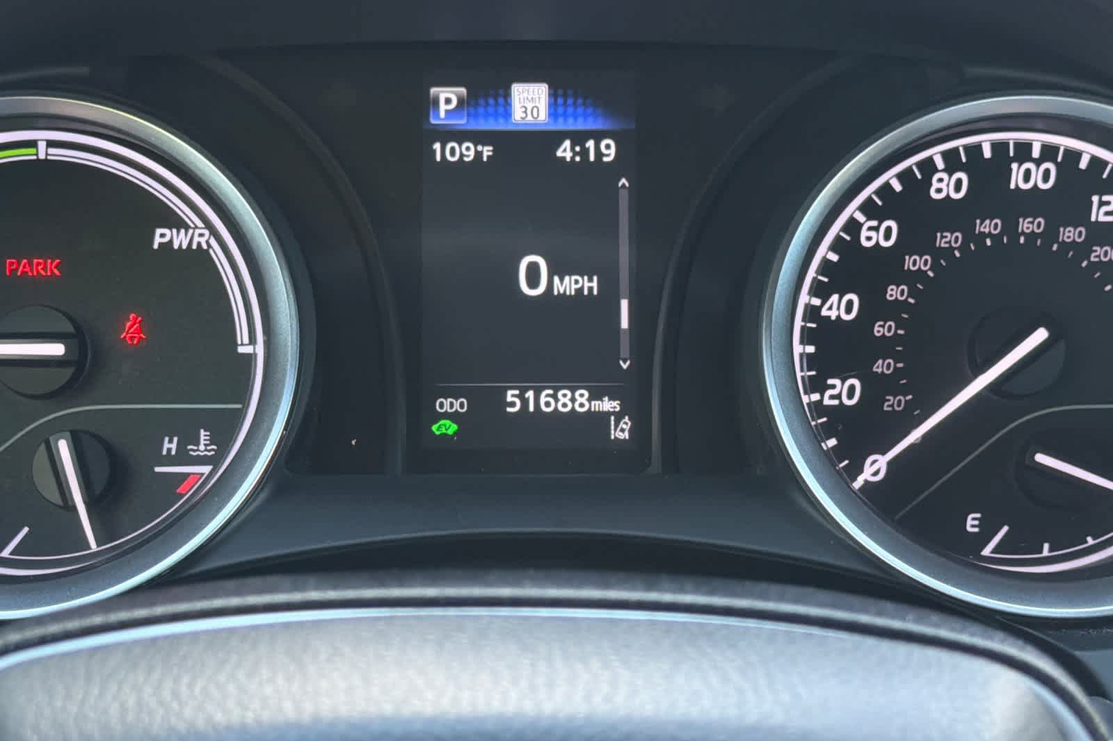 Used 2021 Toyota Camry LE FWD image 27