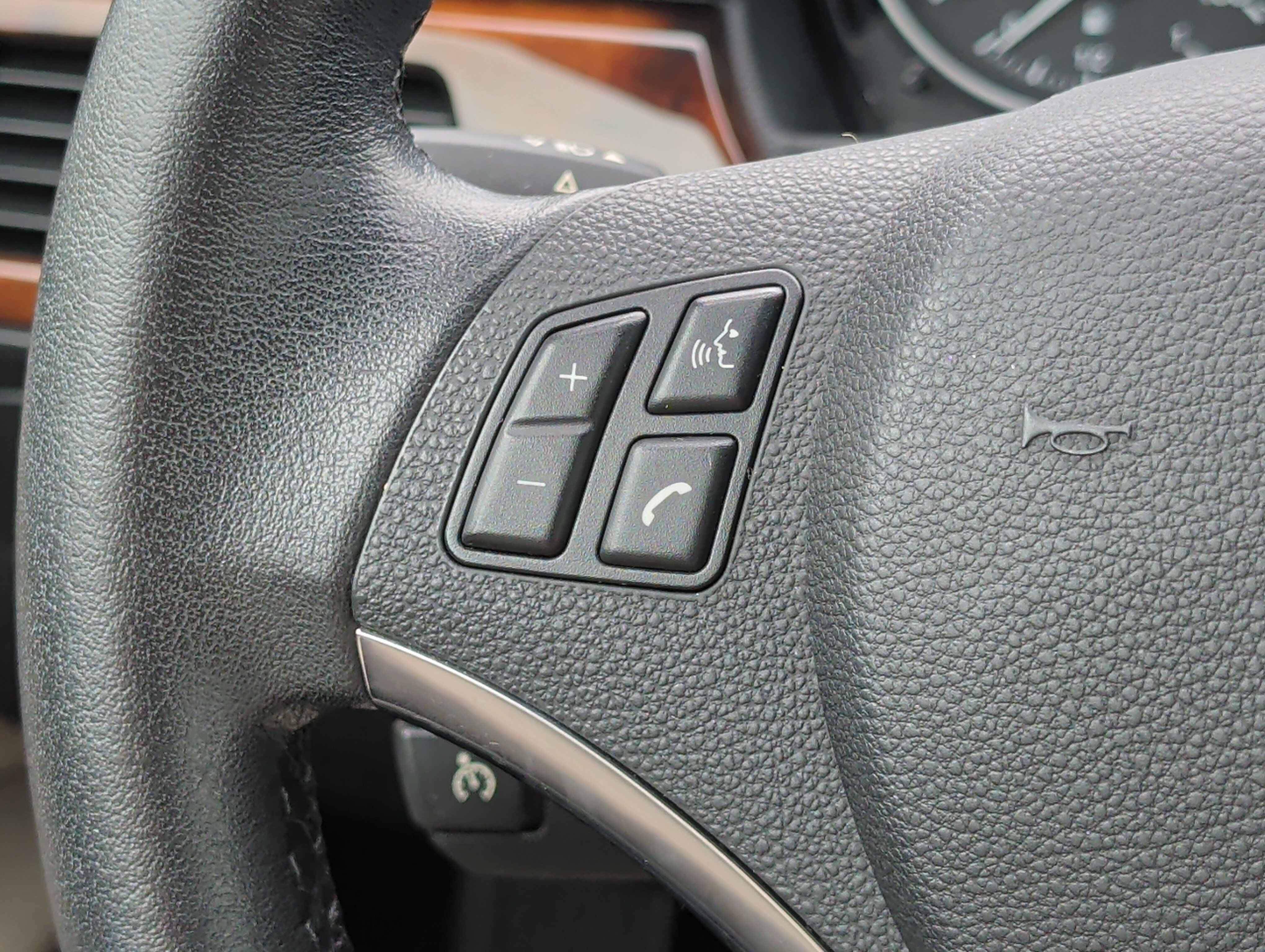 Used 2013 BMW 328i Convertible RWD image 28