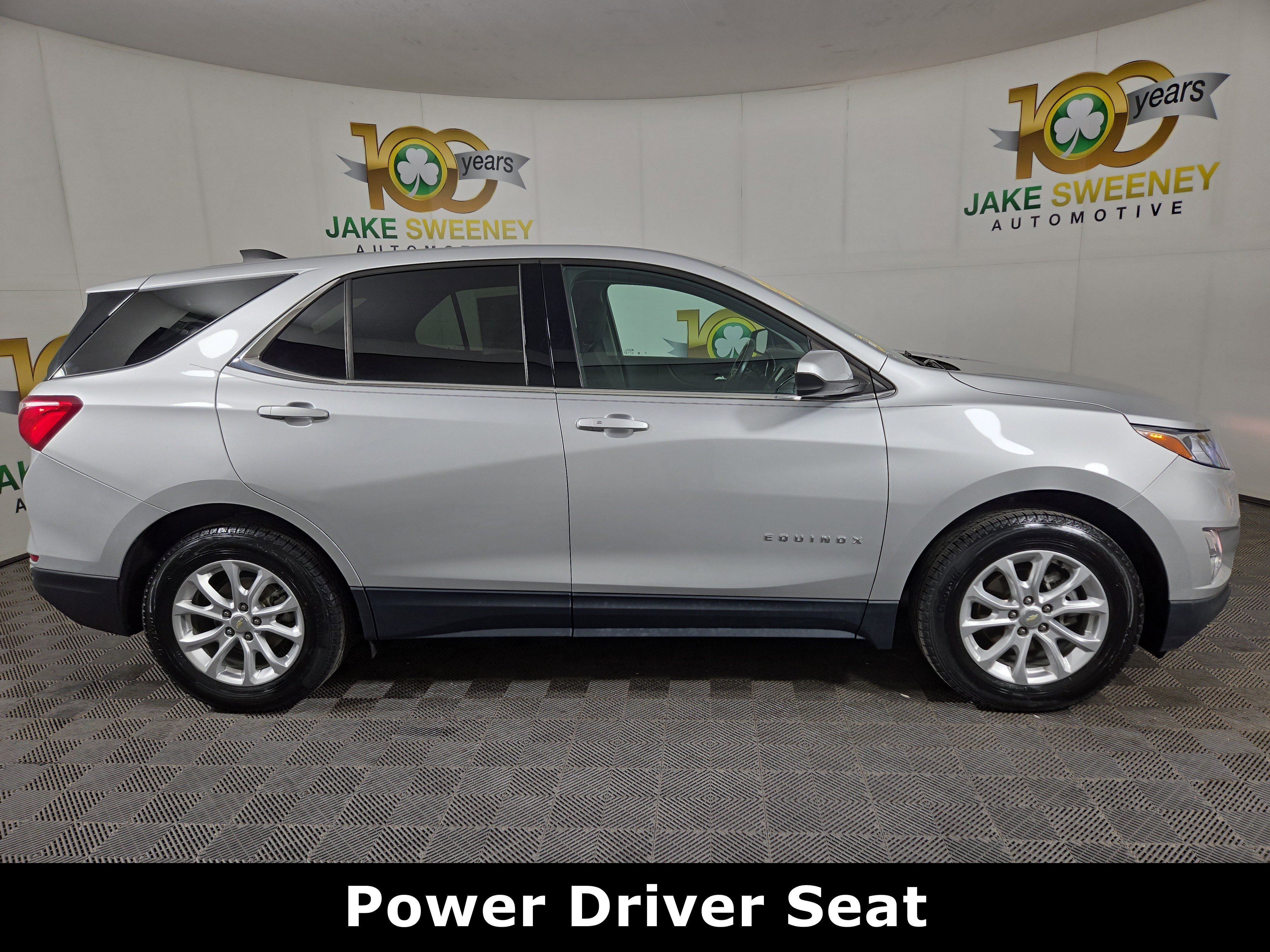 Used 2020 Chevrolet Equinox LT w/ Driver Convenience Package image 10