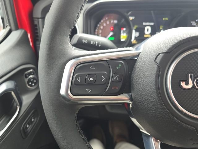 Certified 2025 Jeep Wrangler Unlimited Sahara image 14