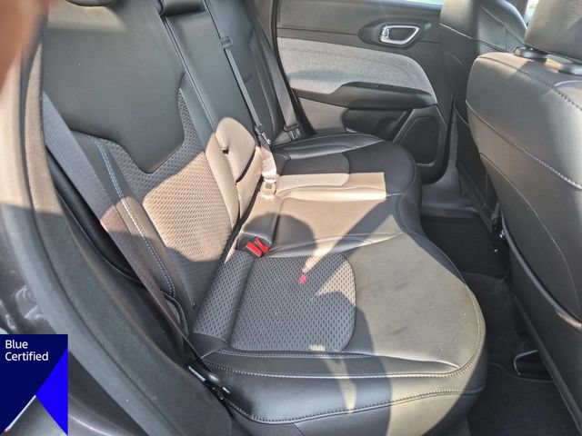 Used 2023 Jeep Compass Latitude AWD/4WD image 32