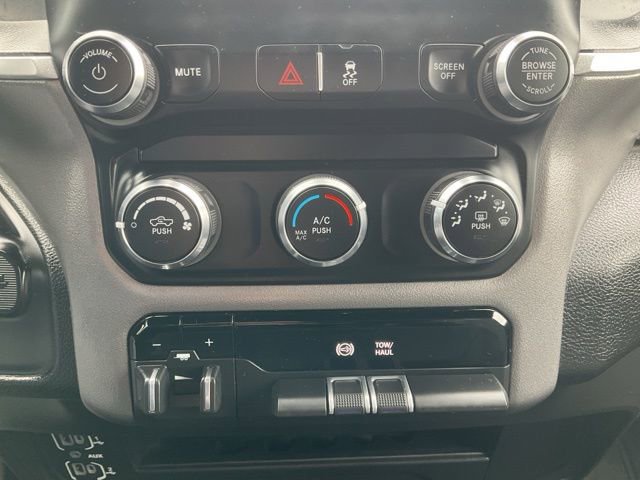 Used 2024 RAM 2500 Big Horn AWD/4WD image 7