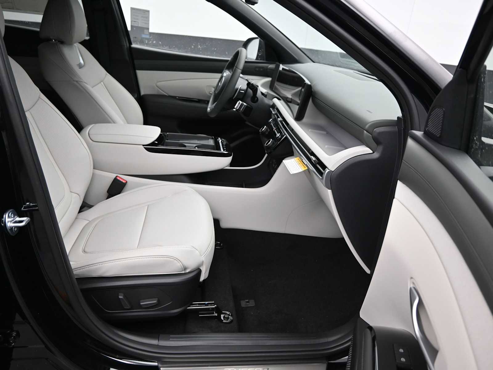 New 2026 Hyundai Tucson Limited image 11