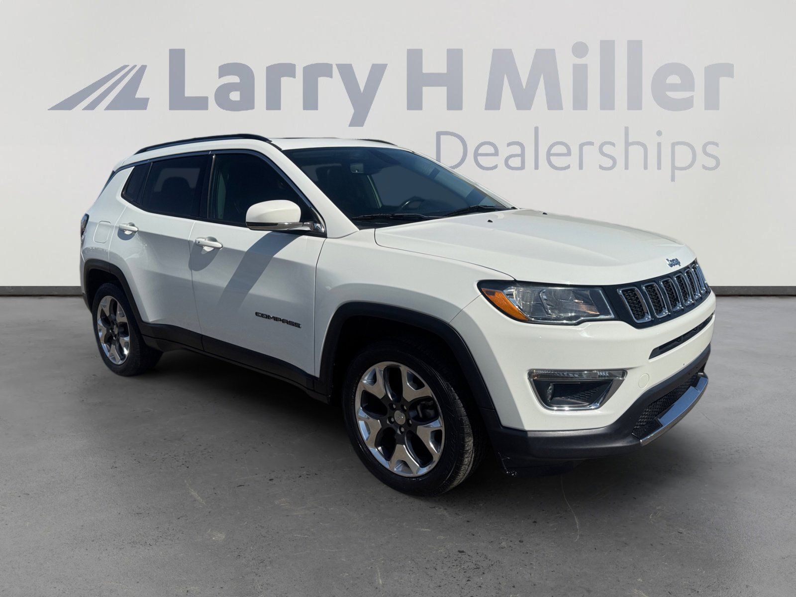 Used 2019 Jeep Compass Limited w/ Safety & Security Group AWD/4WD image 7
