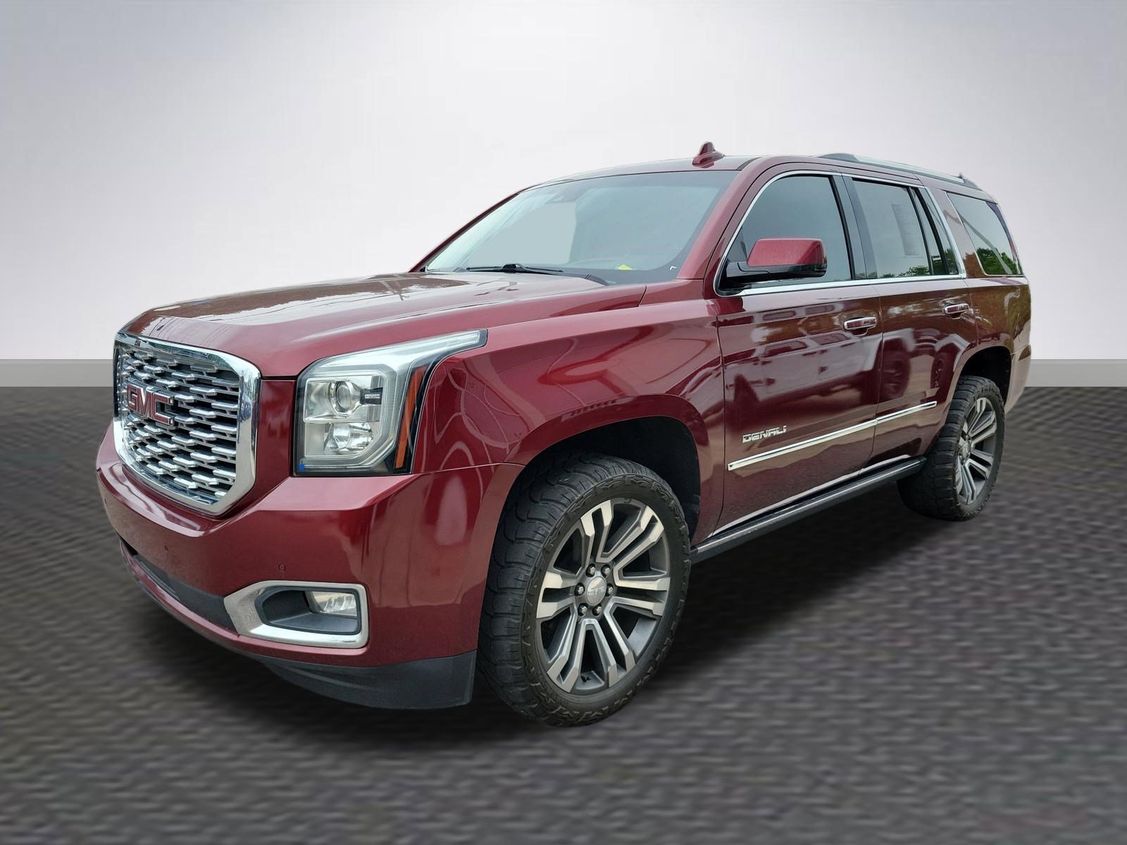 Used 2019 GMC Yukon Denali w/ Denali Ultimate Package AWD/4WD image 3