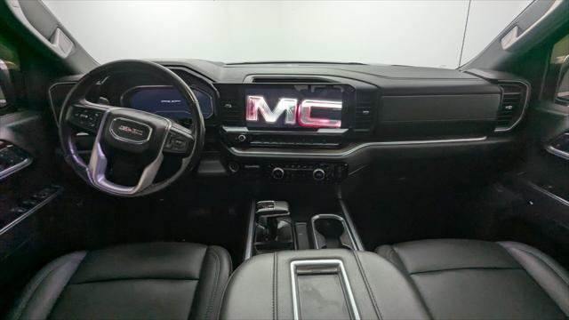 Used 2022 GMC Sierra 1500 SLT w/ SLT Premium Plus Package AWD/4WD image 24