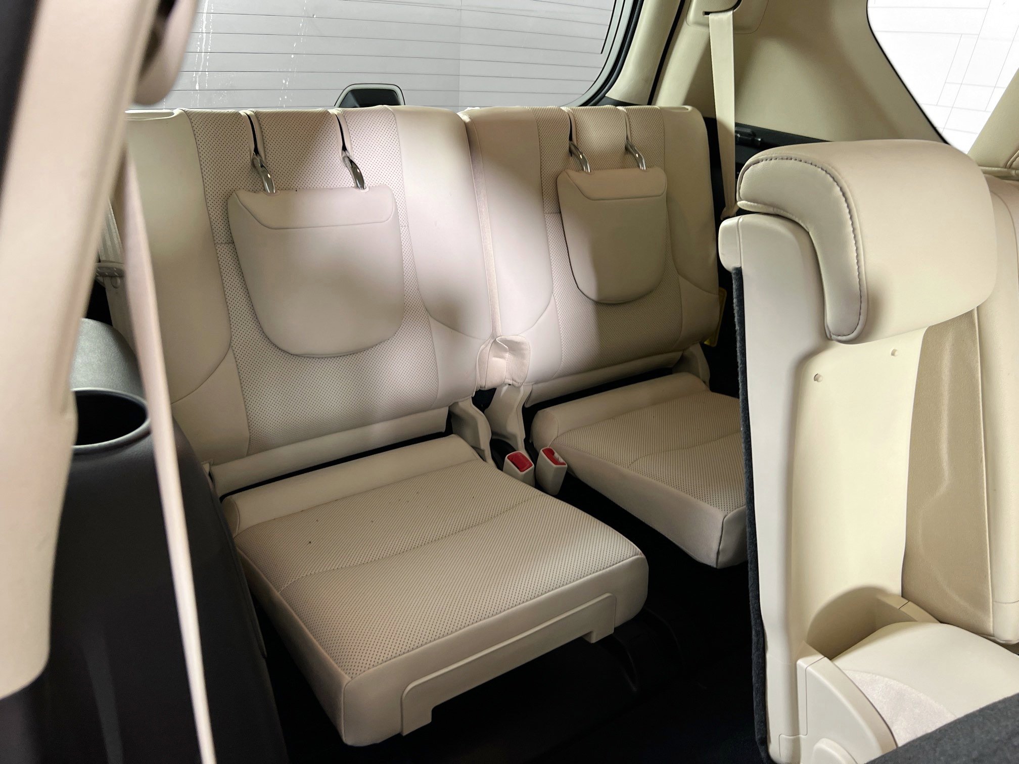 Used 2023 Lexus GX 460 Premium w/ Premium Package image 28