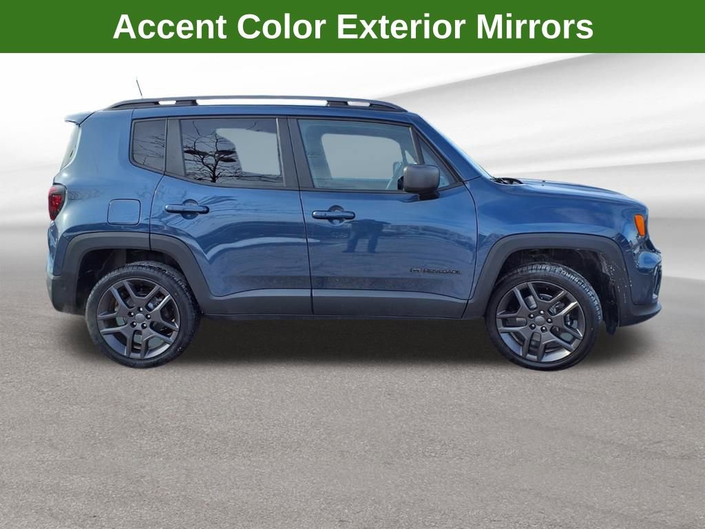 Used 2021 Jeep Renegade Latitude w/ Luxury Group II image 30