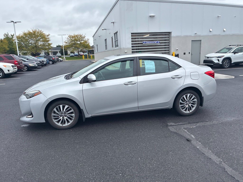 Used 2017 Toyota Corolla XLE w/ Carpet Mat Package (TMS) FWD image 15