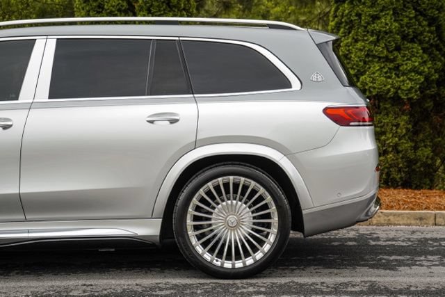 Used 2021 Mercedes-Benz Maybach GLS 600 4MATIC image 11