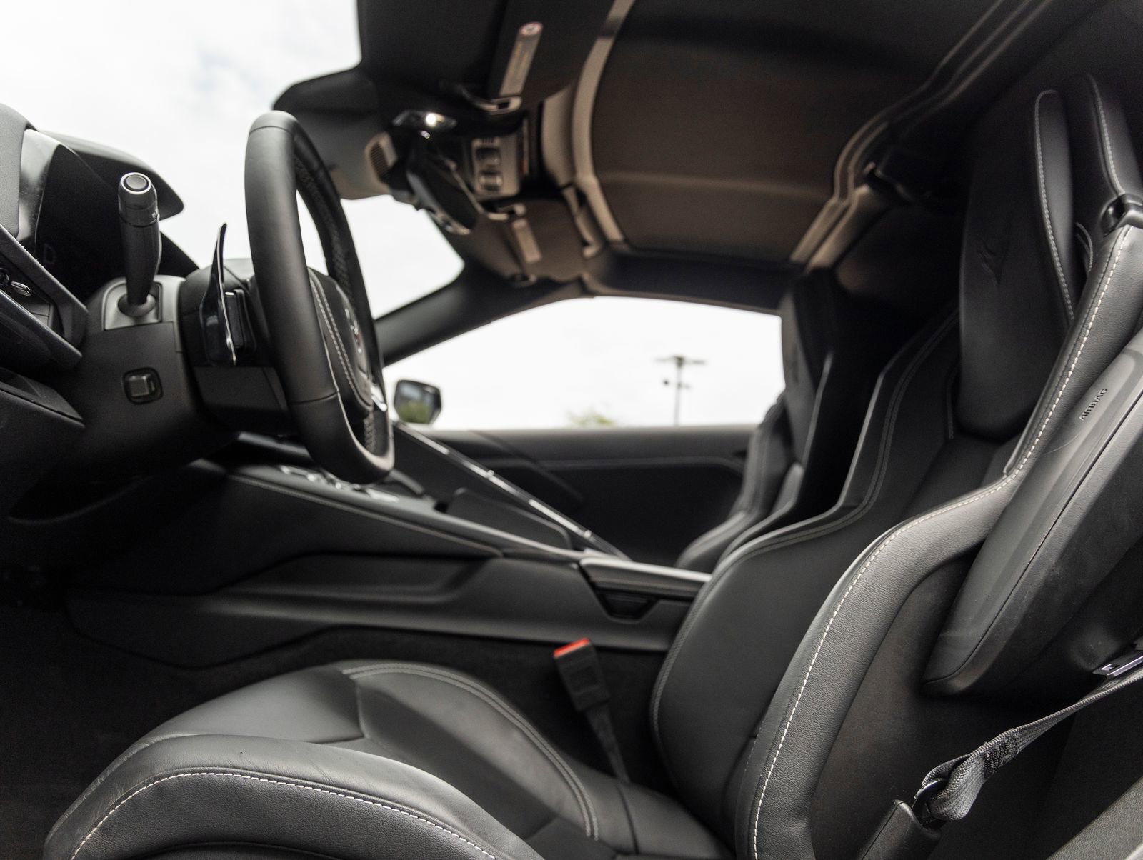 Used 2025 Chevrolet Corvette Stingray Coupe w/ Z51 Performance Package image 22