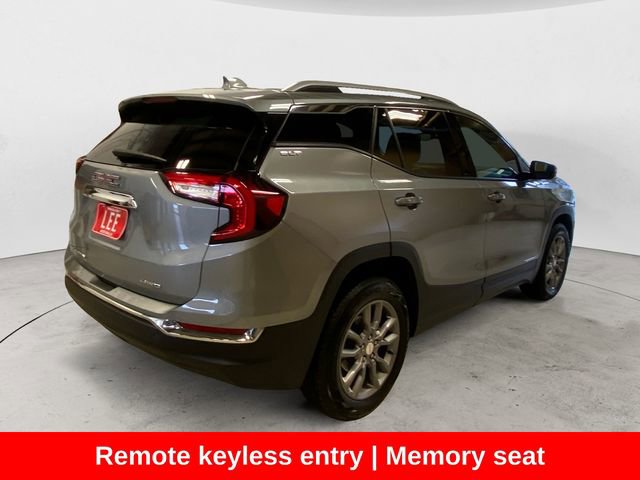 Used 2024 GMC Terrain SLT image 6