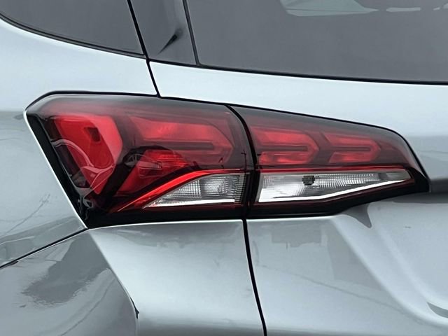 Used 2024 Chevrolet Equinox LT image 9