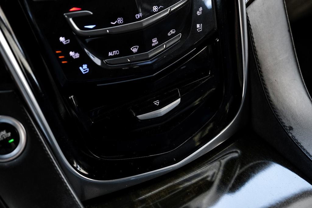 Used 2019 Cadillac Escalade ESV Platinum image 26