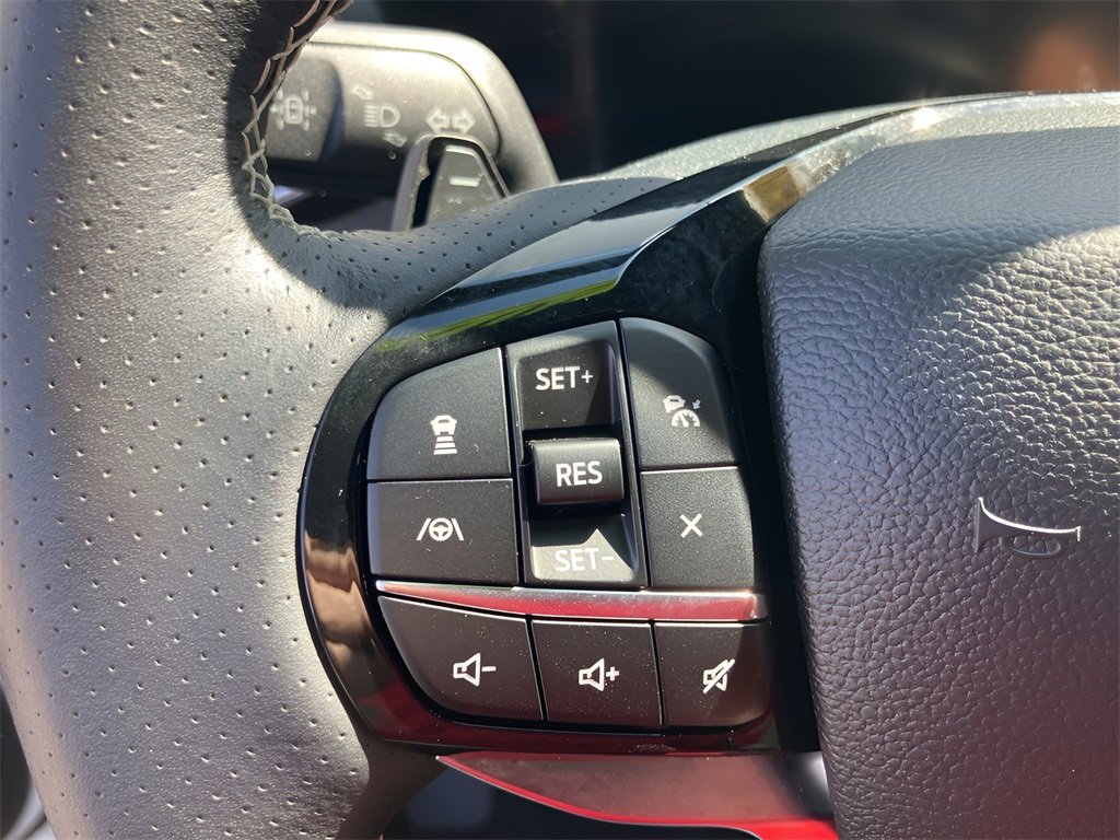 Used 2023 Ford Explorer ST w/ Equipment Group 401A image 15