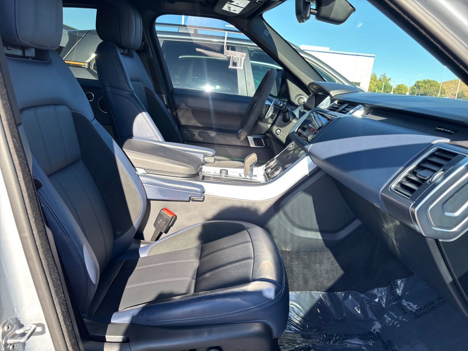 Used 2022 Land Rover Range Rover Sport HST AWD/4WD image 17
