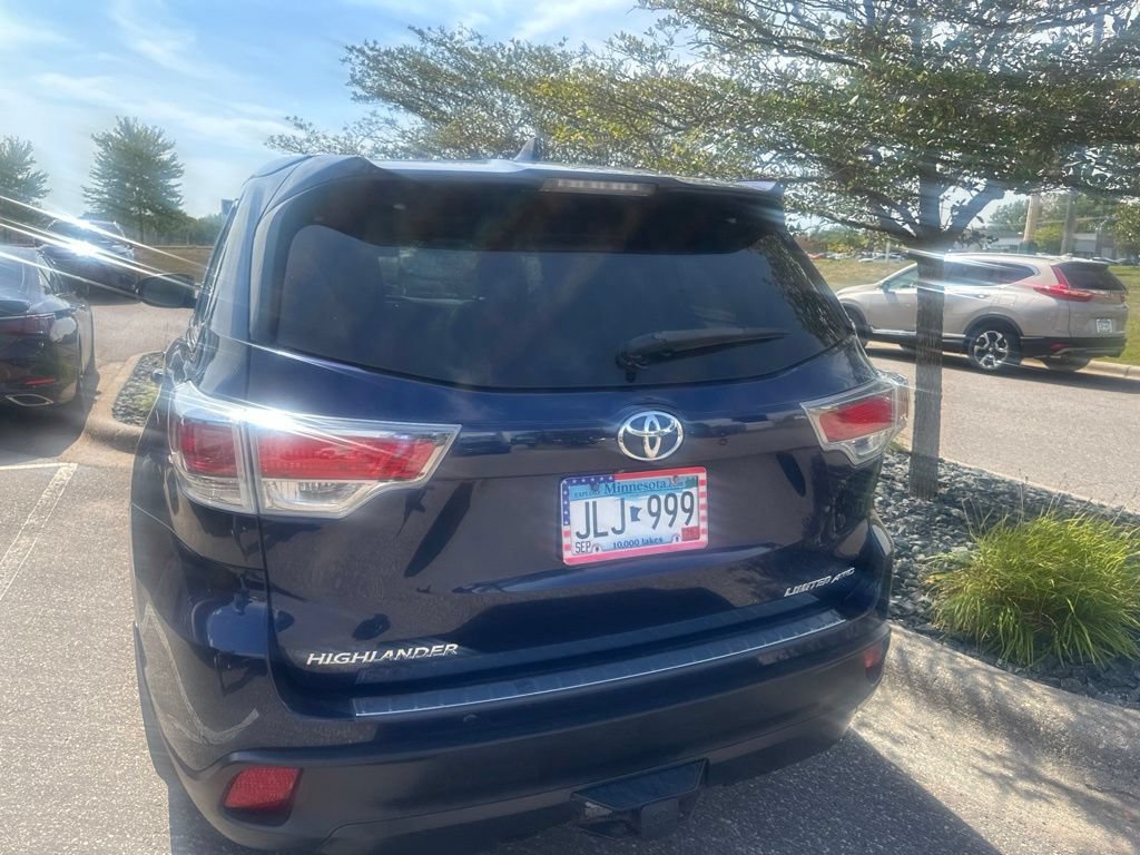 Used 2016 Toyota Highlander Limited Platinum AWD/4WD image 9