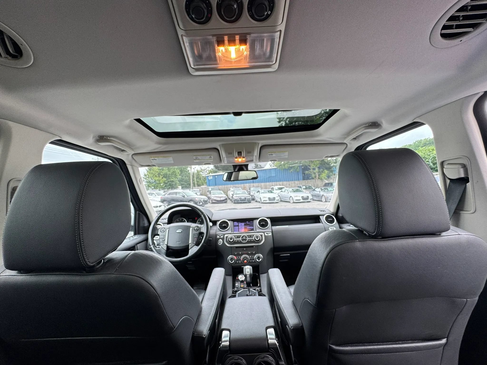 Used 2012 Land Rover LR4 HSE AWD/4WD image 15