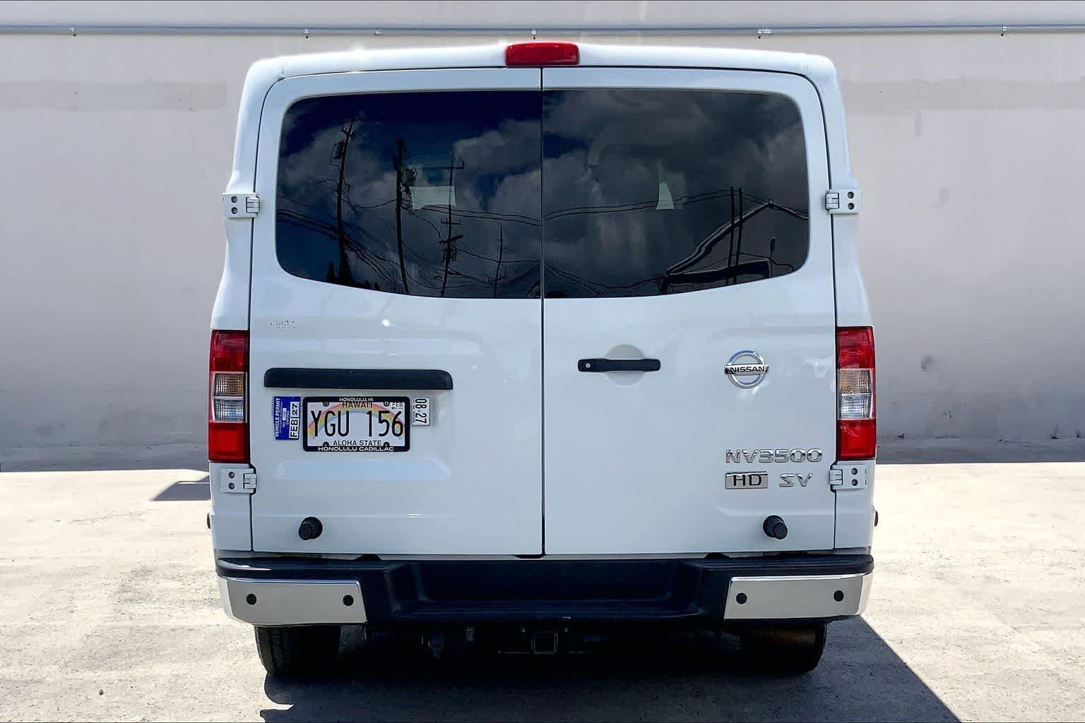 Used 2016 Nissan NV 3500 SV RWD image 5