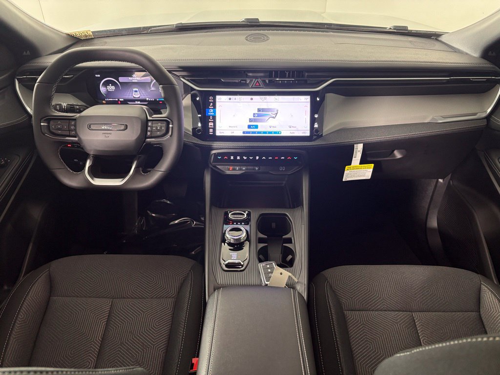 New 2026 Jeep Cherokee Laredo AWD/4WD image 34