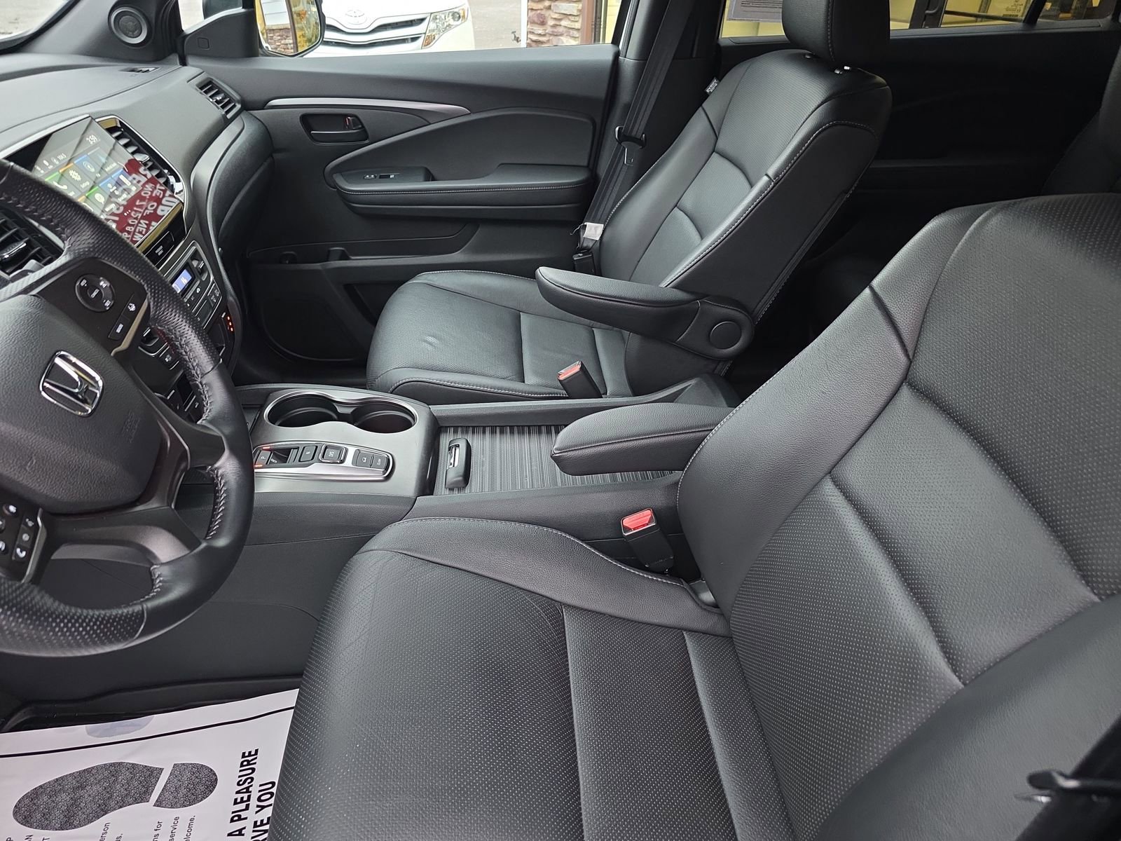 Used 2023 Honda Passport EX-L image 11