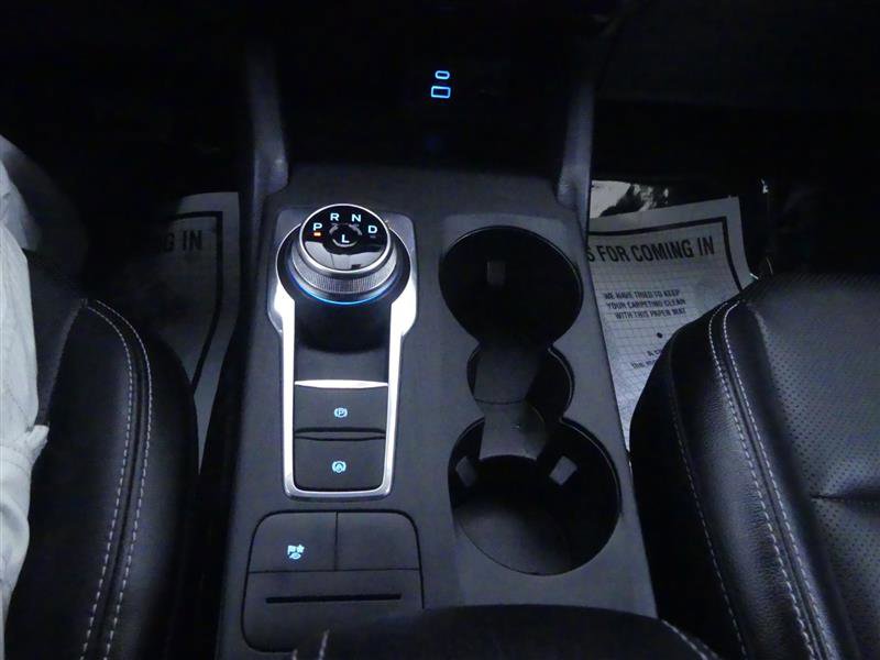 Used 2022 Ford Escape SEL image 18