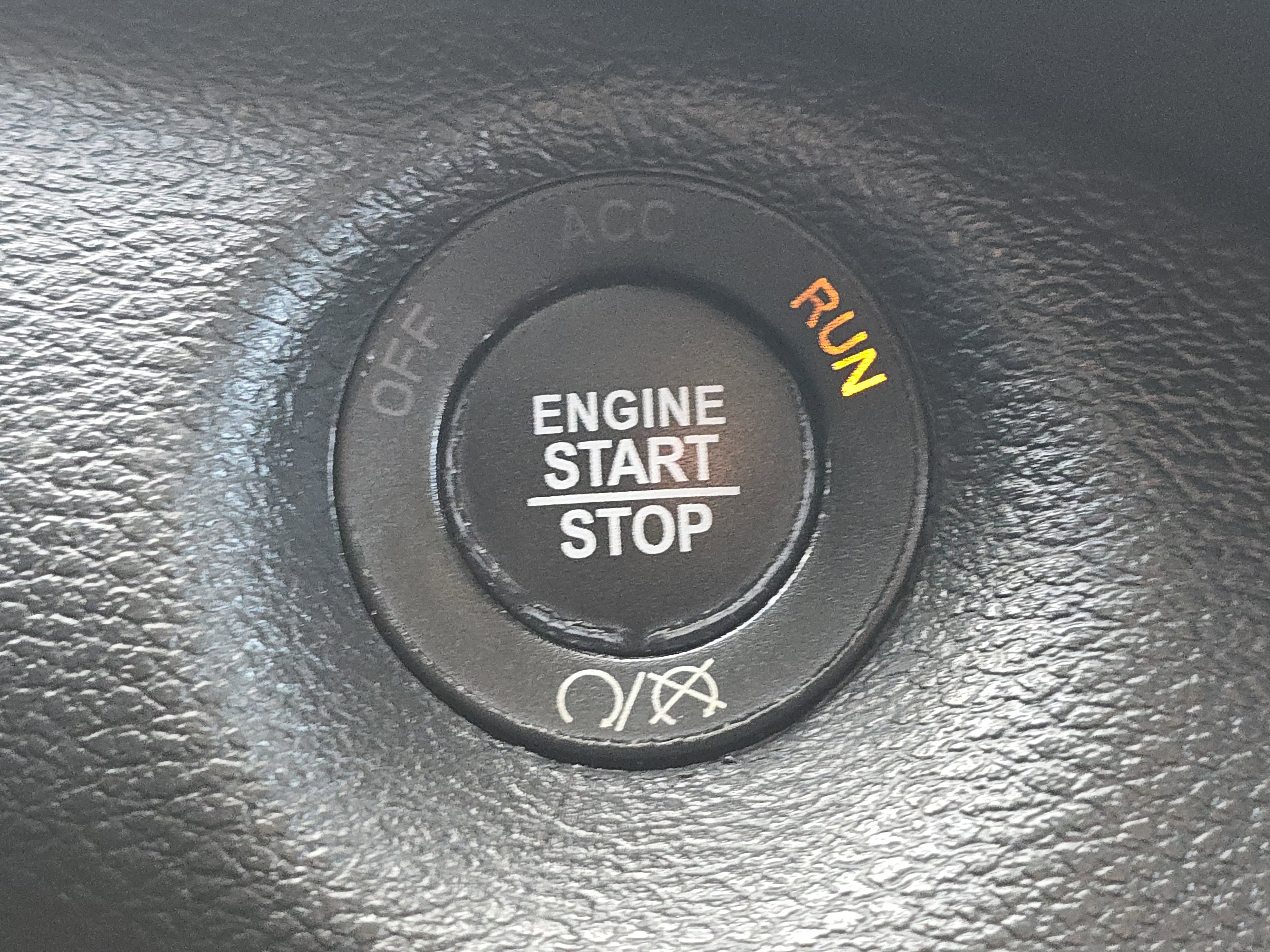 Used 2020 Jeep Cherokee Latitude Plus w/ Cold Weather Group image 25