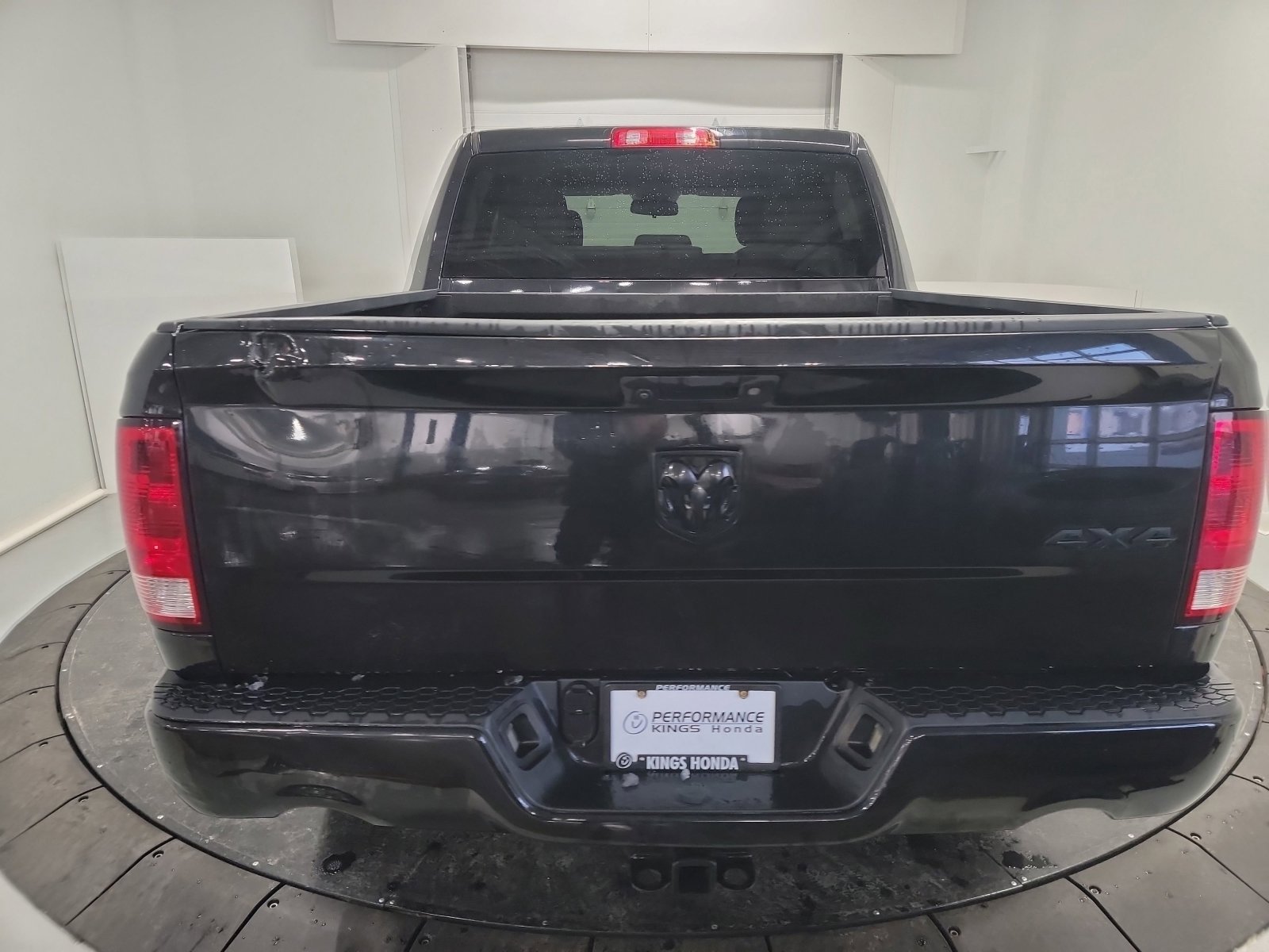 Used 2016 RAM 1500 Express w/ Black Ram 1500 Express Group image 8