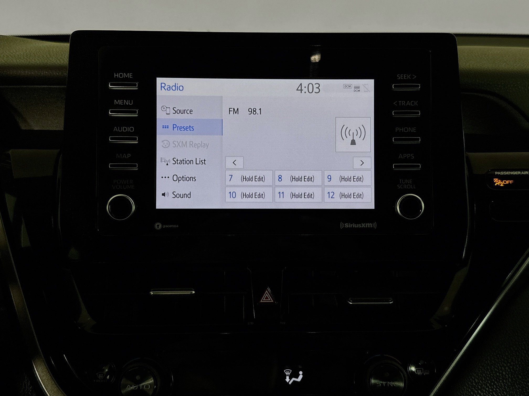 Used 2023 Toyota Camry SE FWD image 17