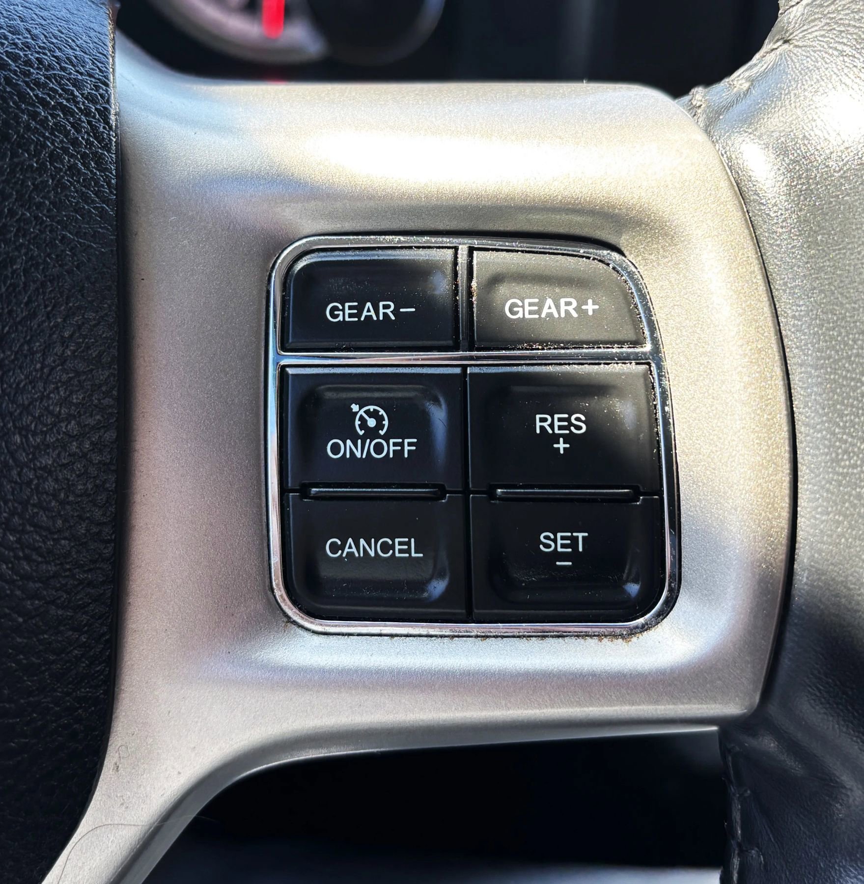 Used 2018 RAM 1500 Laramie w/ Convenience Group image 20