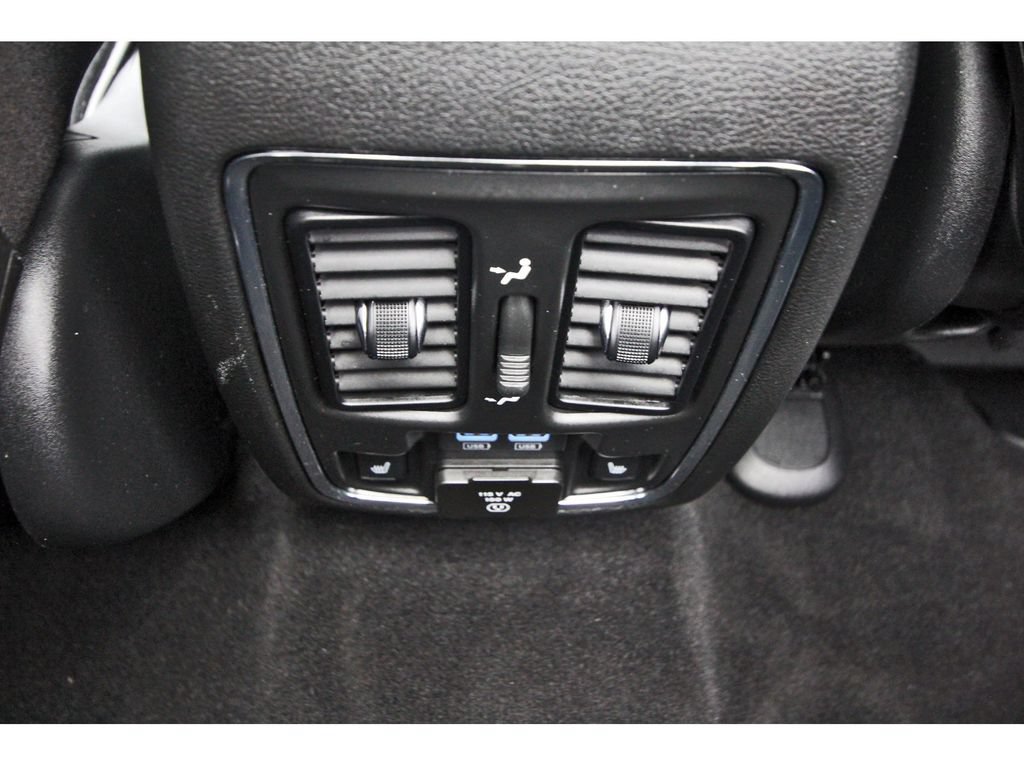 Used 2021 Jeep Grand Cherokee Overland RWD image 14