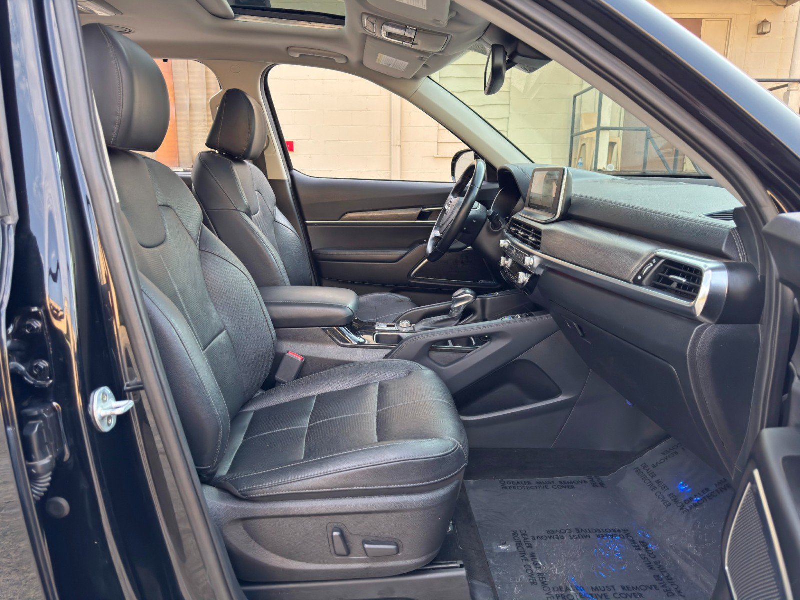 Used 2020 Kia Telluride SX w/ Towing Package FWD image 15