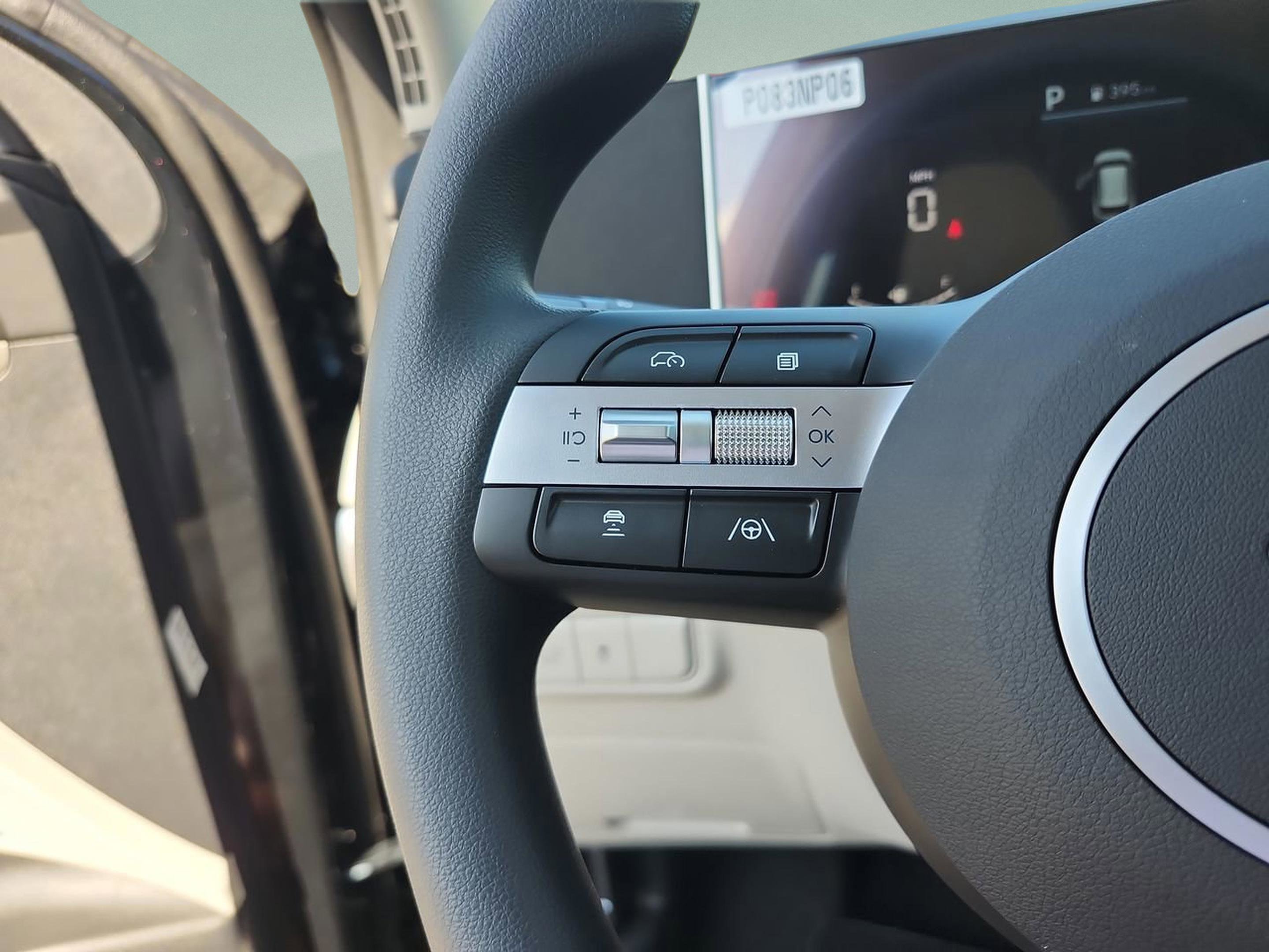 New 2026 Hyundai Tucson SEL image 13